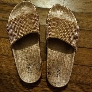 Like new H2K bling shoes